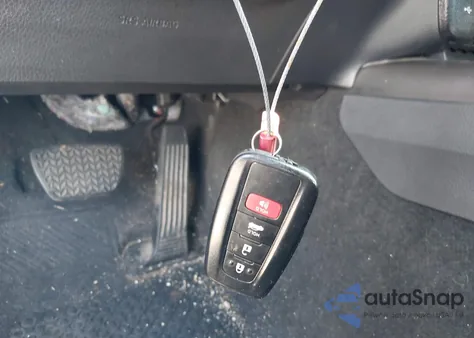 2023 Toyota Camry Le z USA, uszkodzony, nr VIN 4T1R11AK2PU121962